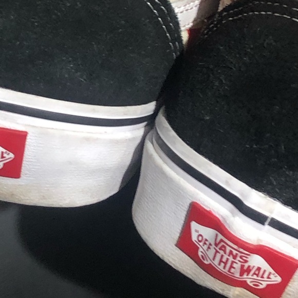 Vans men’s size sneakers red & white checkered - Picture 10 of 10